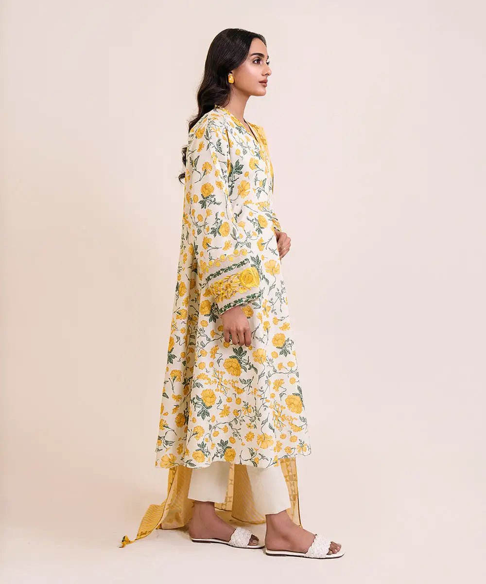 3 Piece - Embroidered Lawn Suit