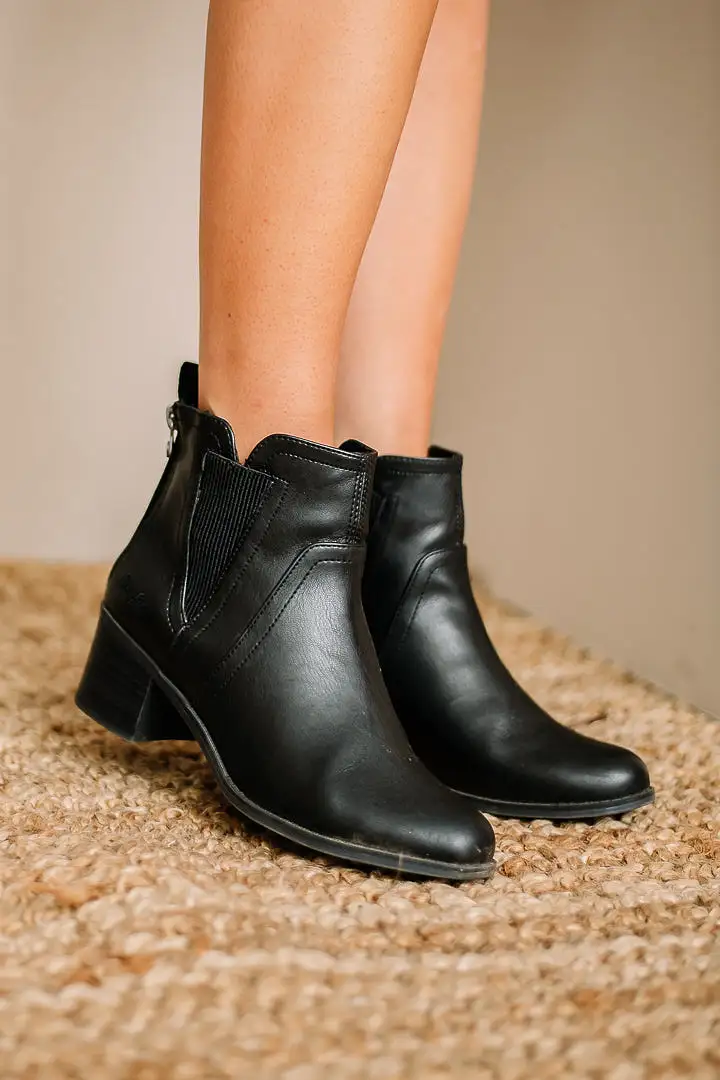 Beam BLACK Basic Booties