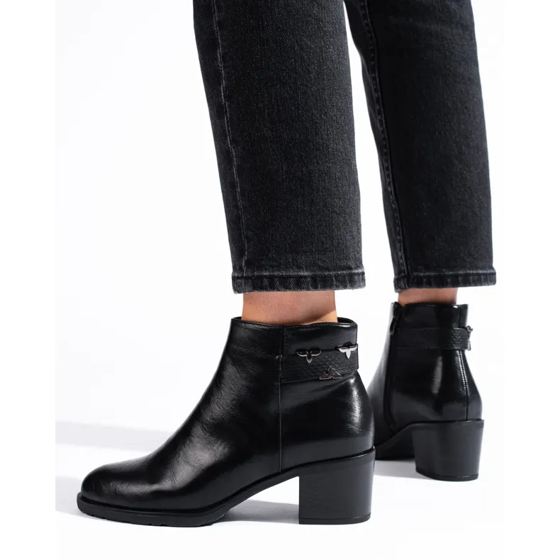 Classic black high-heeled boots by Daszyński