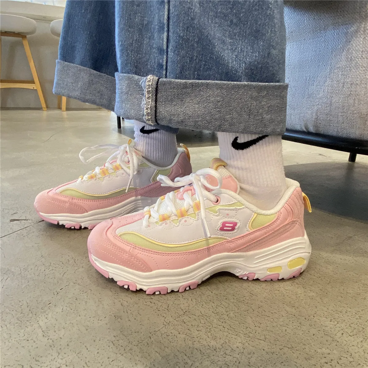 Cute Sneakers - Kimi