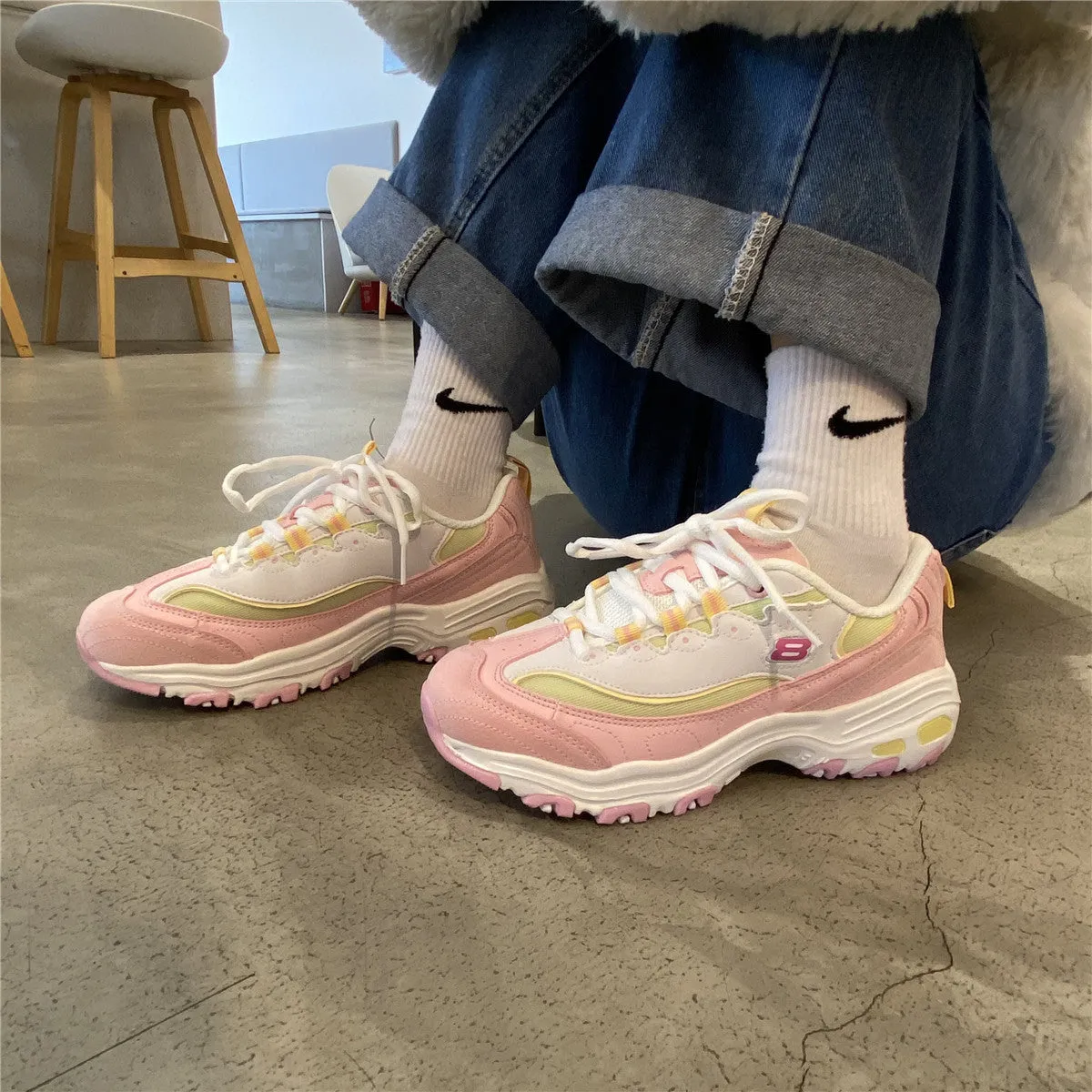 Cute Sneakers - Kimi