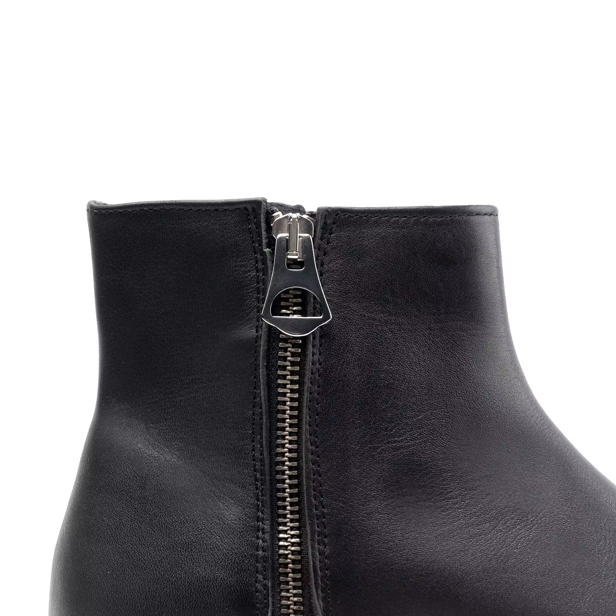 Hoxton Low Cuban Heel Zip Up Boot