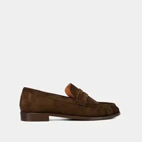 Round-toe loafers in dark brown suede