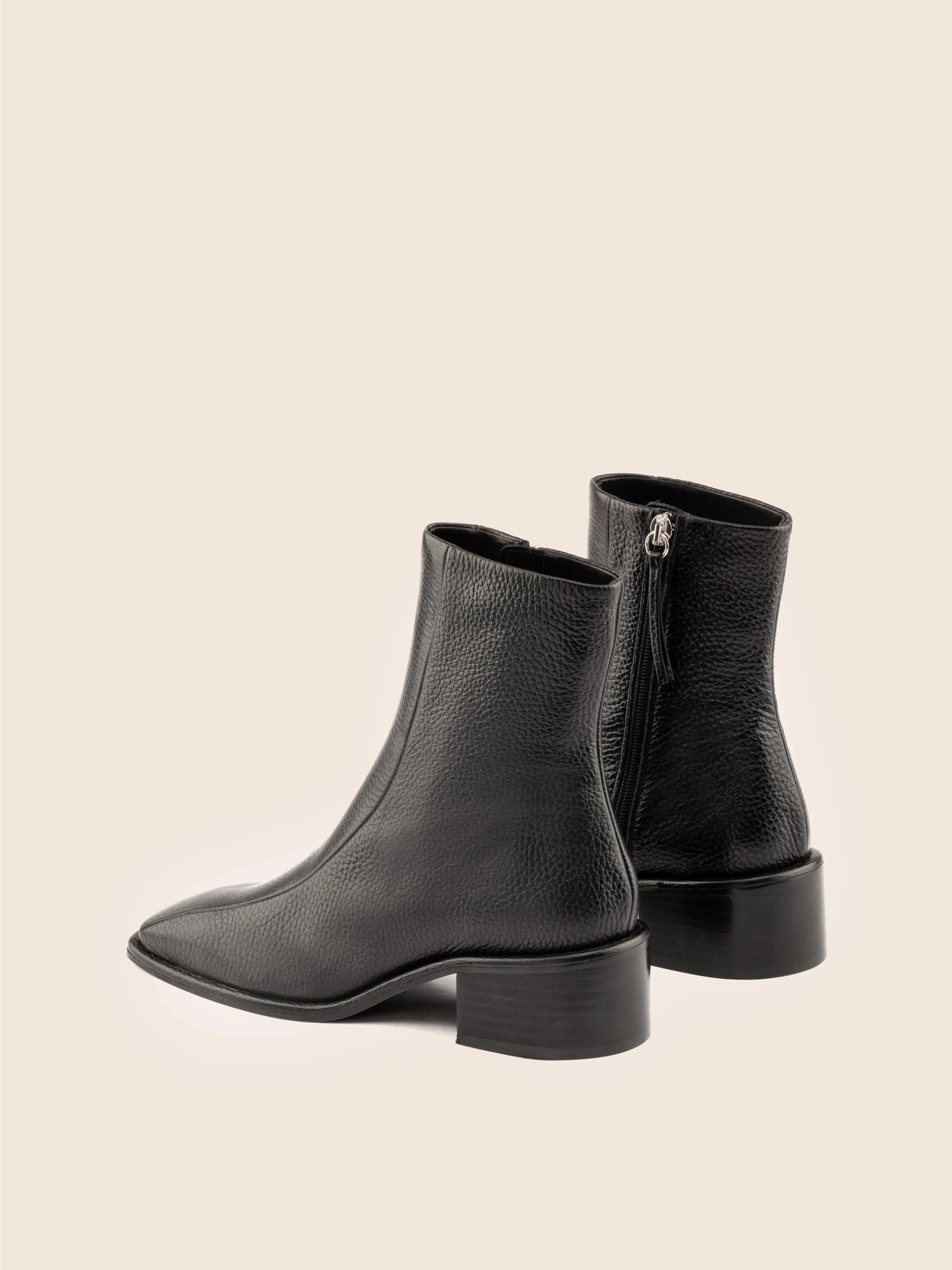 Sevilla Black Boot