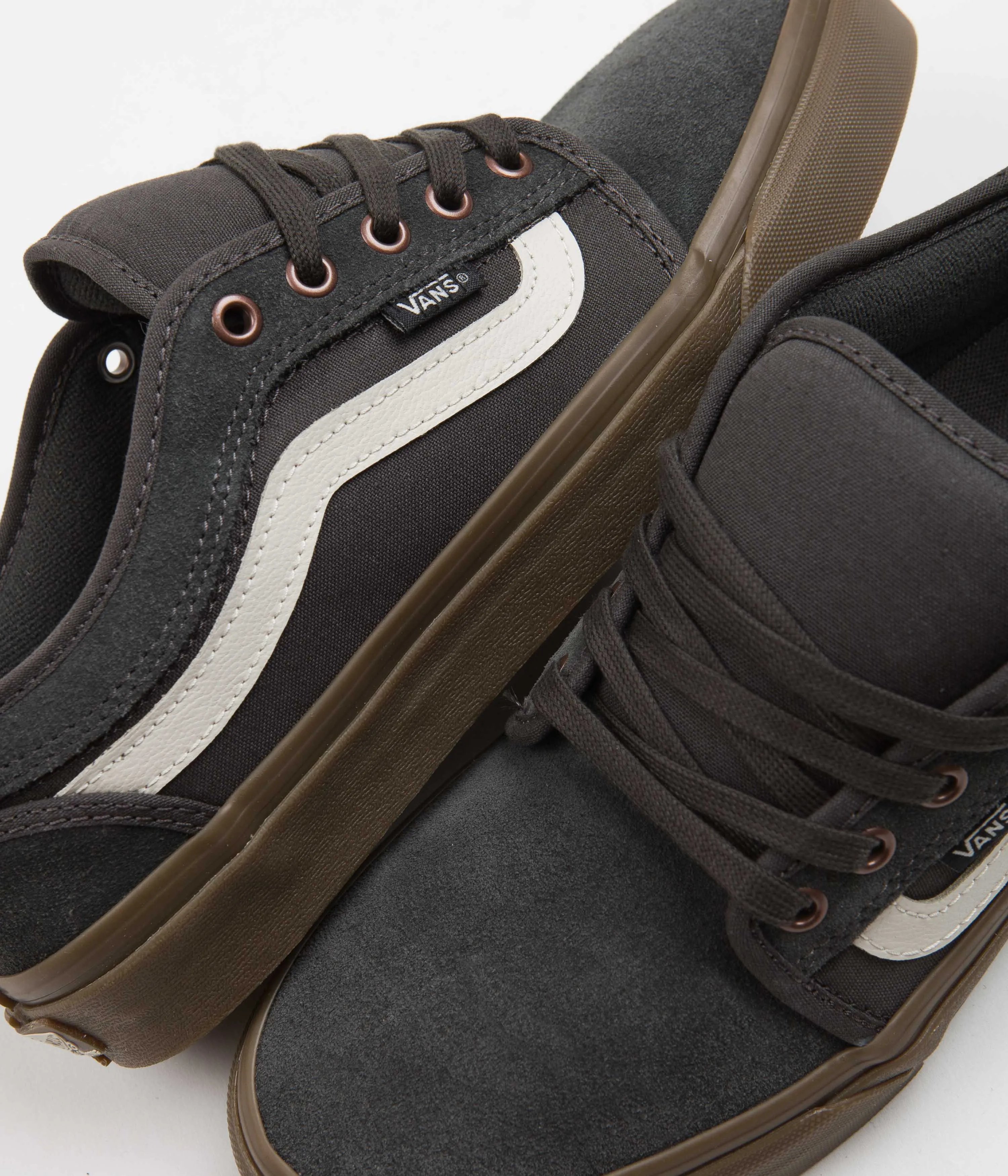 Vans Chukka Low Sidestripe Shoes - Dark Grey / Gum