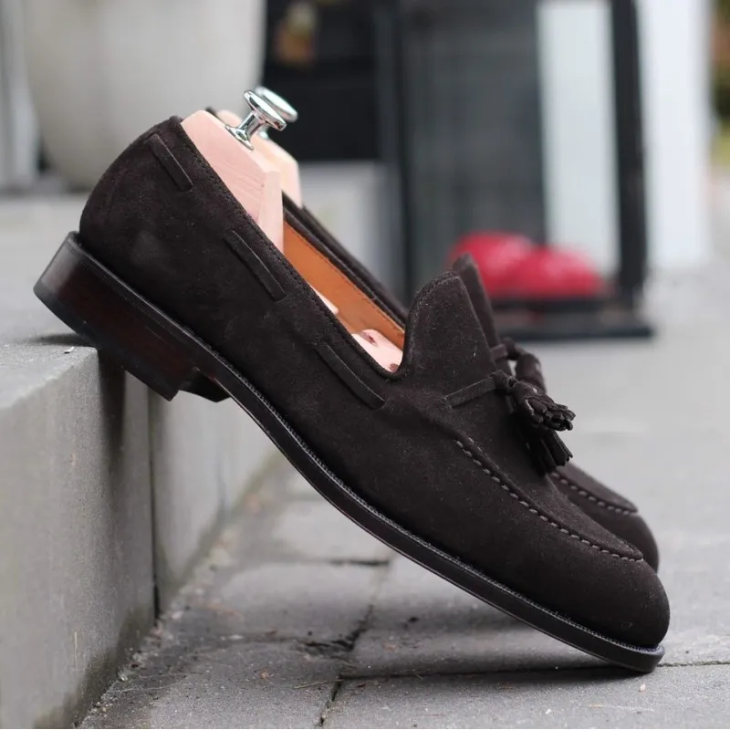 Yanko tassel loafer dark brown suede