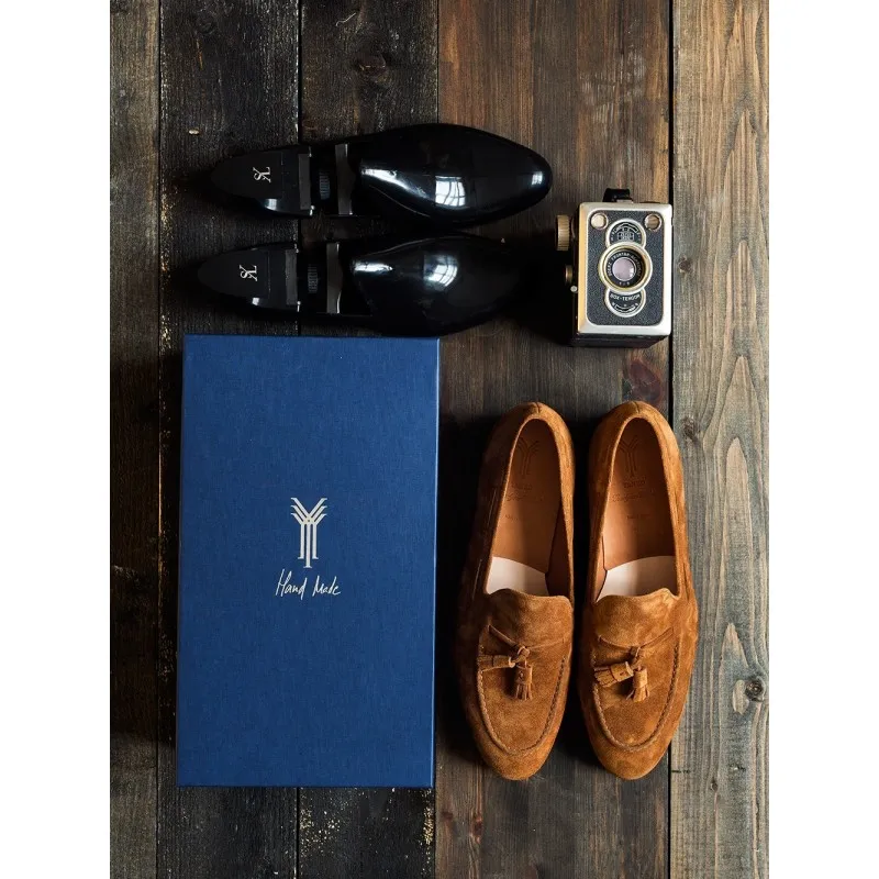 Yanko tassel loafer light brown suede