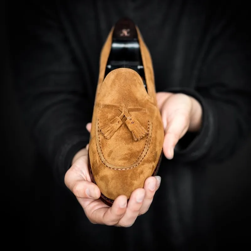 Yanko tassel loafer light brown suede